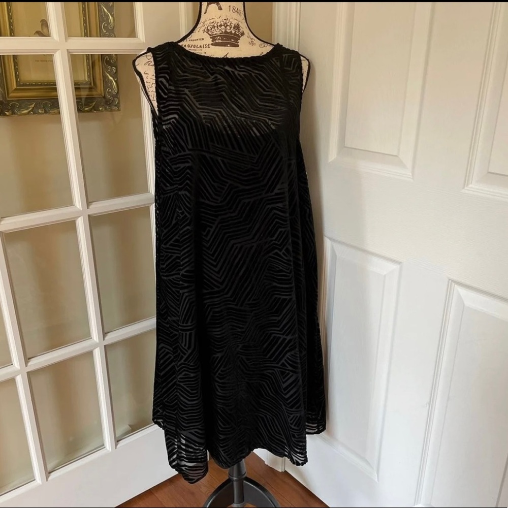 NWT Alfani Size 8 LBD - Winter Rose Garment